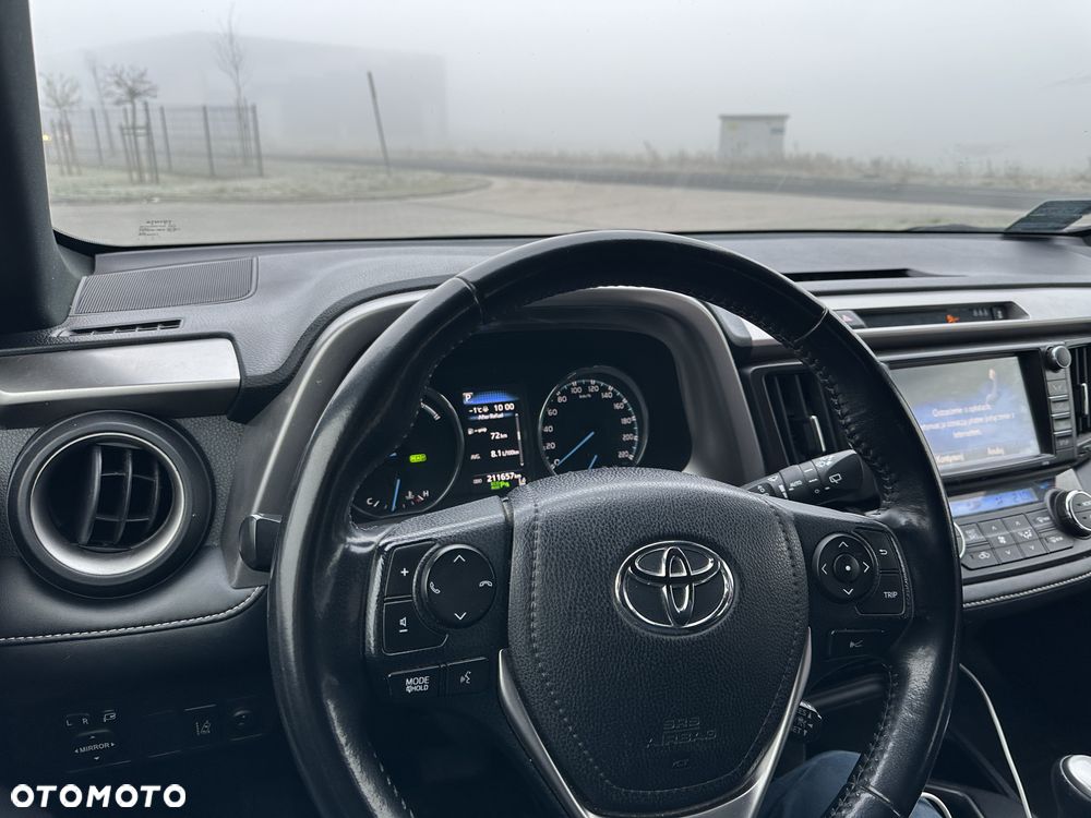 Toyota RAV4 - 4