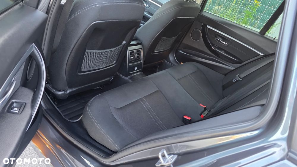BMW Seria 3 - 24