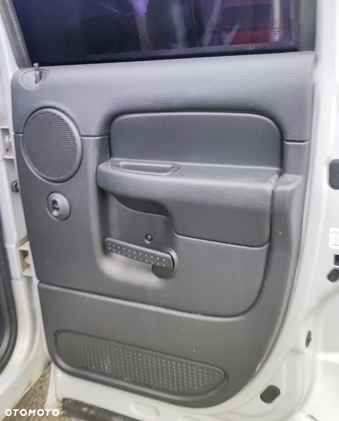 DODGE RAM III 04r BOCZEK DRZWI PRAWY TYŁ - 1