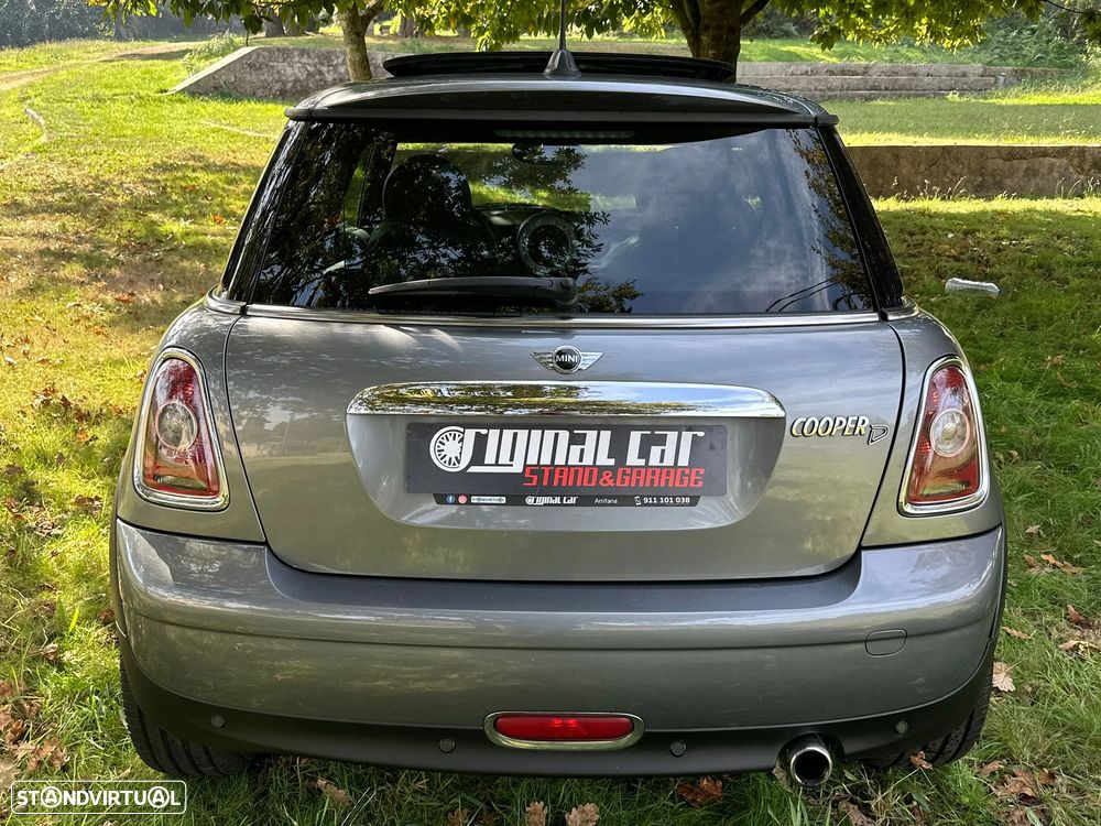 MINI 3 Portas Cooper D - 25