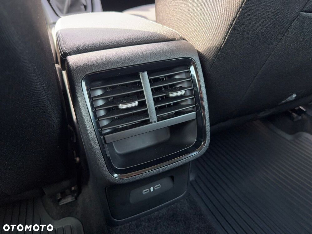 Skoda Octavia 1.5 TSI Selection - 35