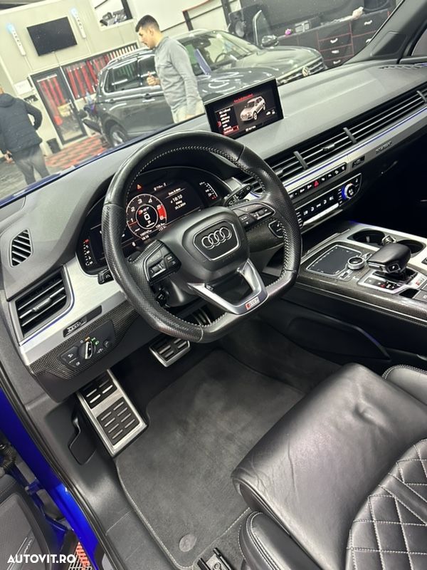 Audi SQ7 4.0 TDI quattro Tiptronic - 24