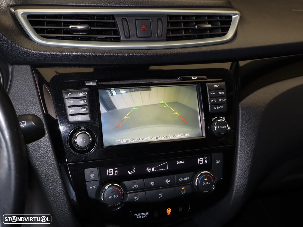 Nissan Qashqai 1.5 dCi N-Connecta - 20