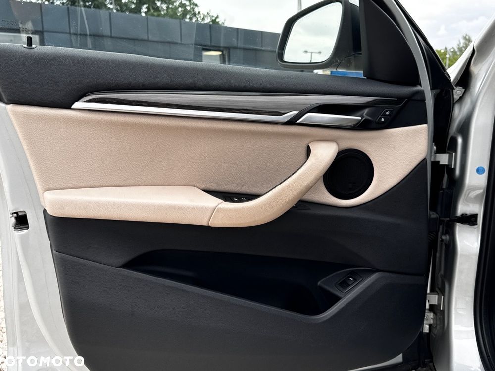 BMW X1 - 16