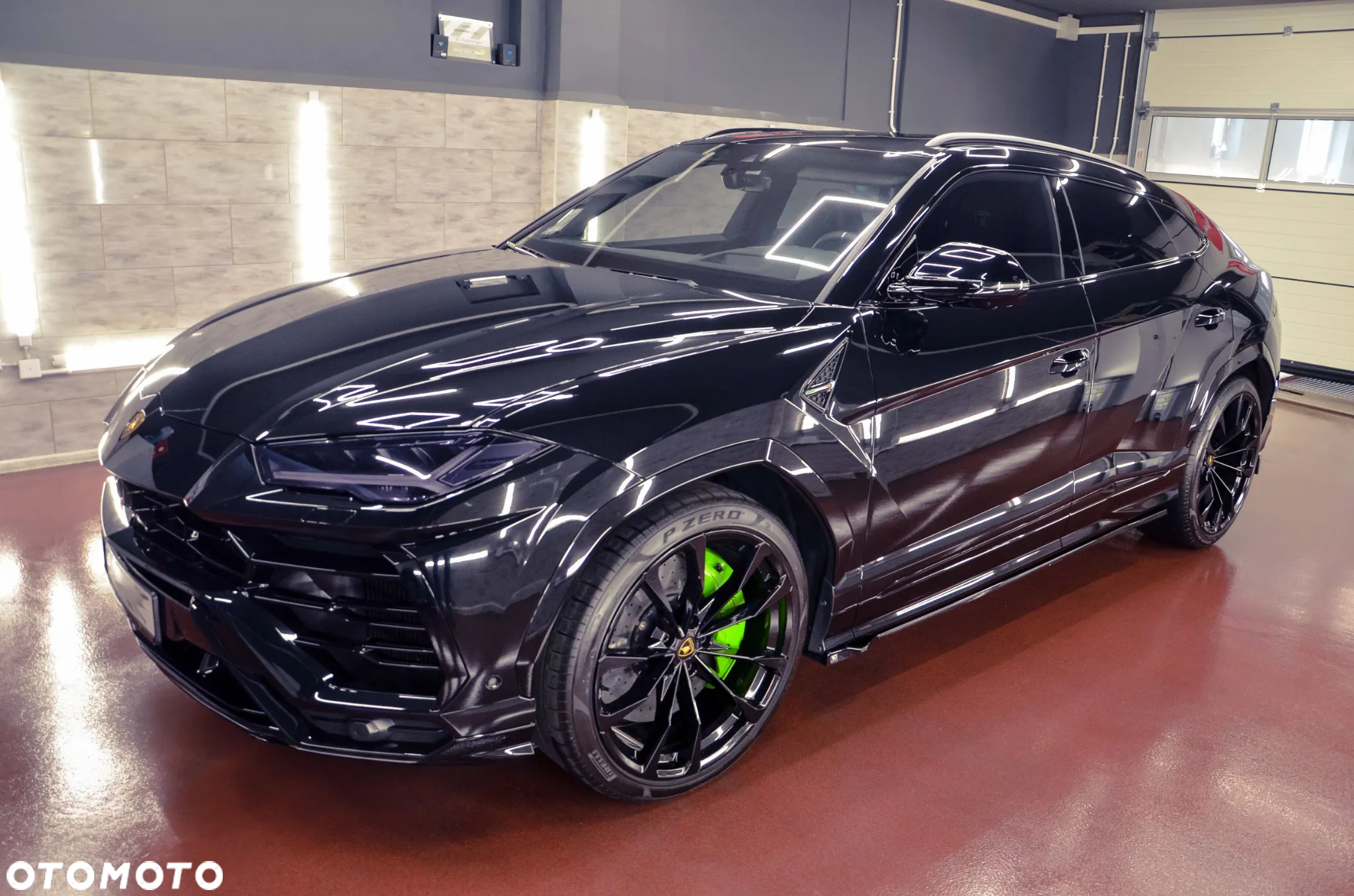 Lamborghini Urus - 14