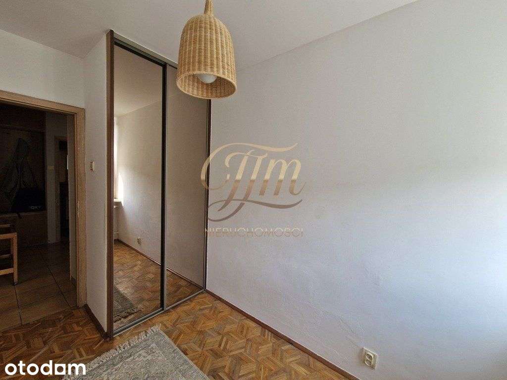 2 oddzielne pokoje + salon z kuchnią blisko Wum!