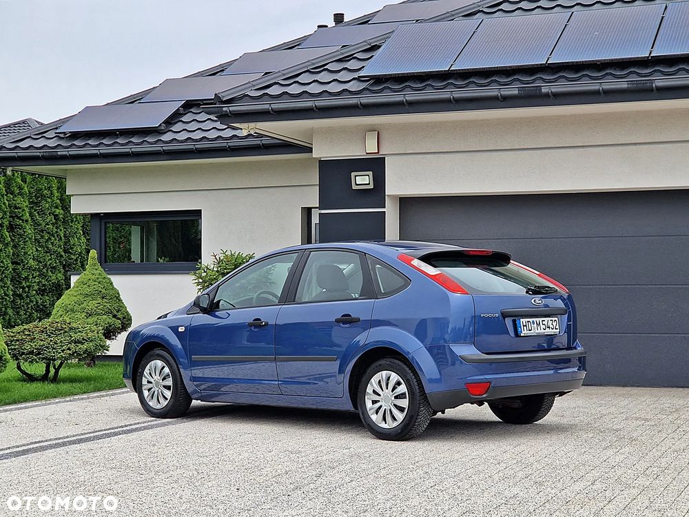 Ford Focus 1.6 16V Fun - 22