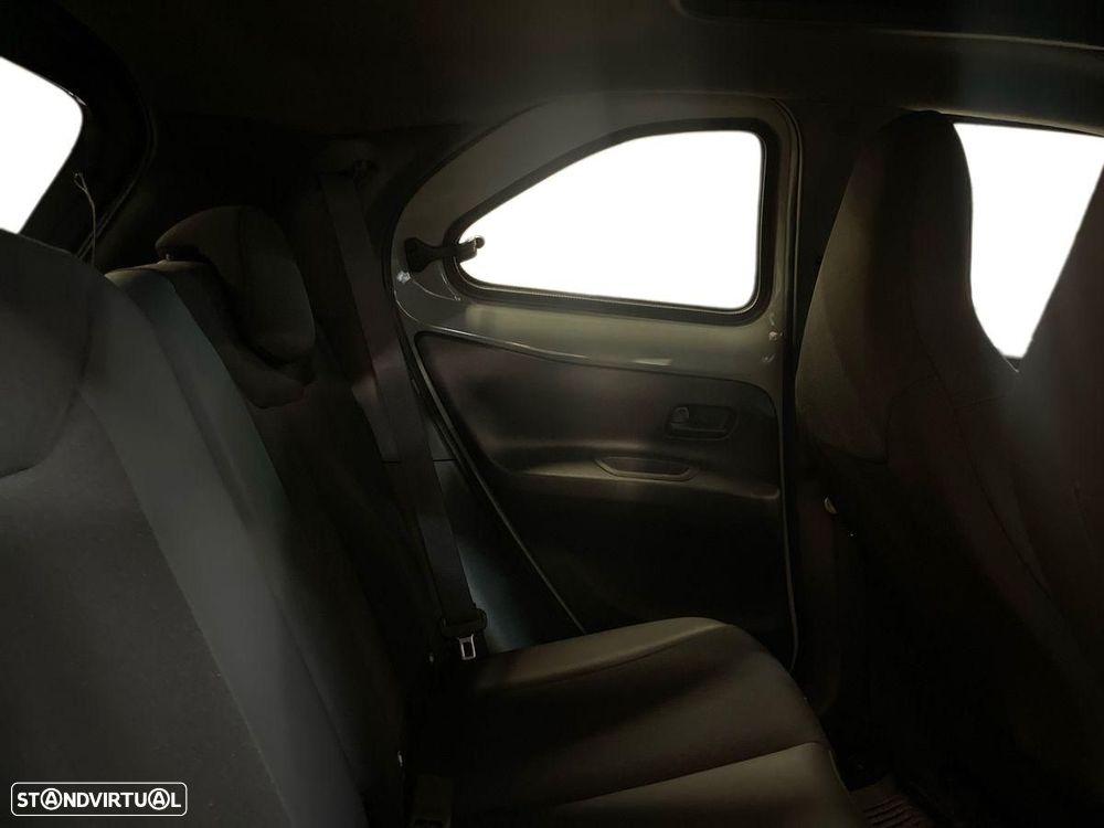Toyota Aygo X 1.0 Envy - 7