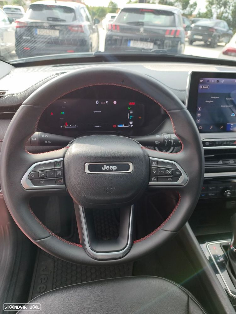 Jeep Compass - 25
