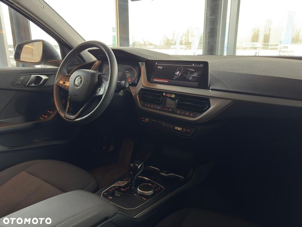 BMW Seria 1 118i Advantage - 22