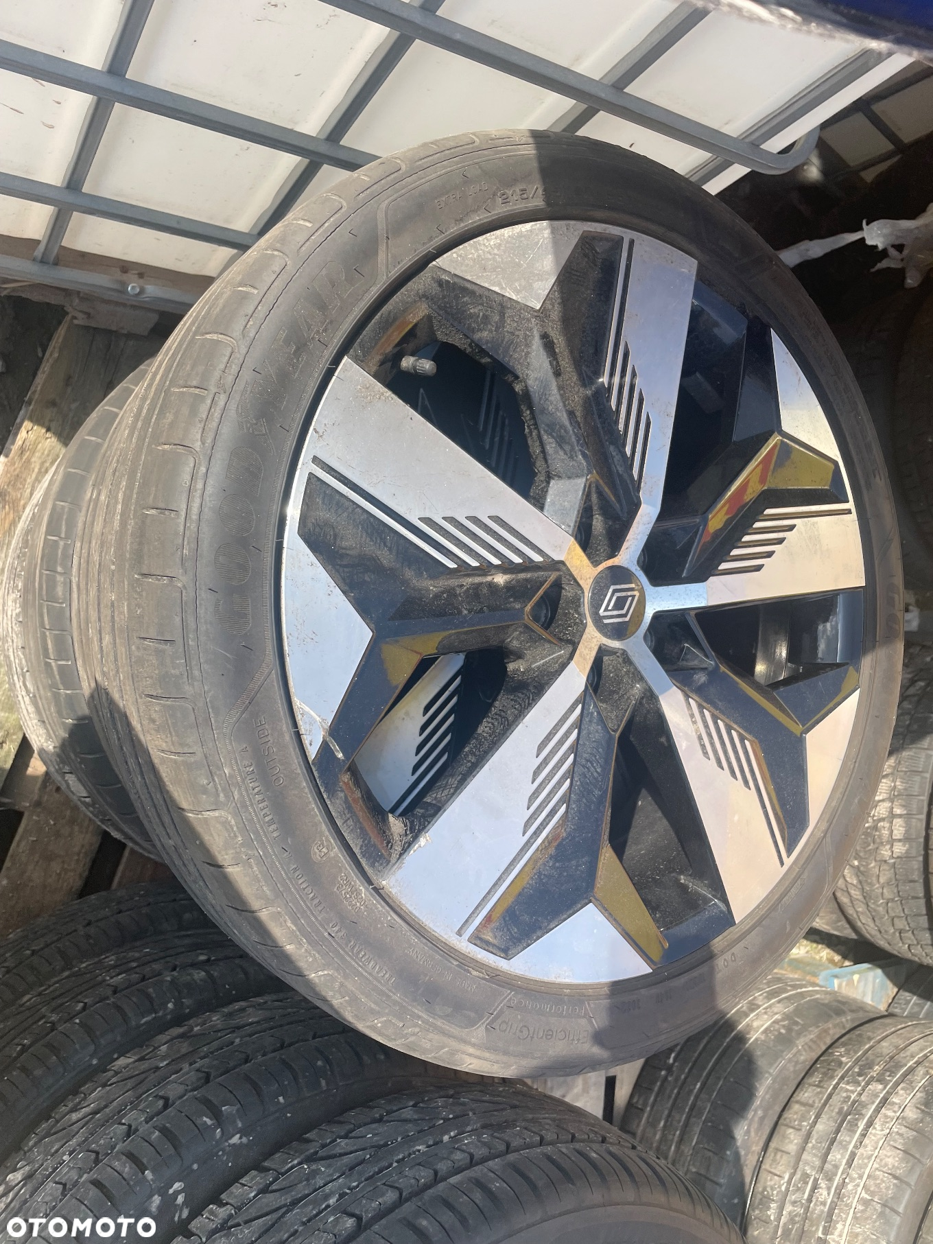 Koła Alu Megane 2023r. 215/45R20 - 2
