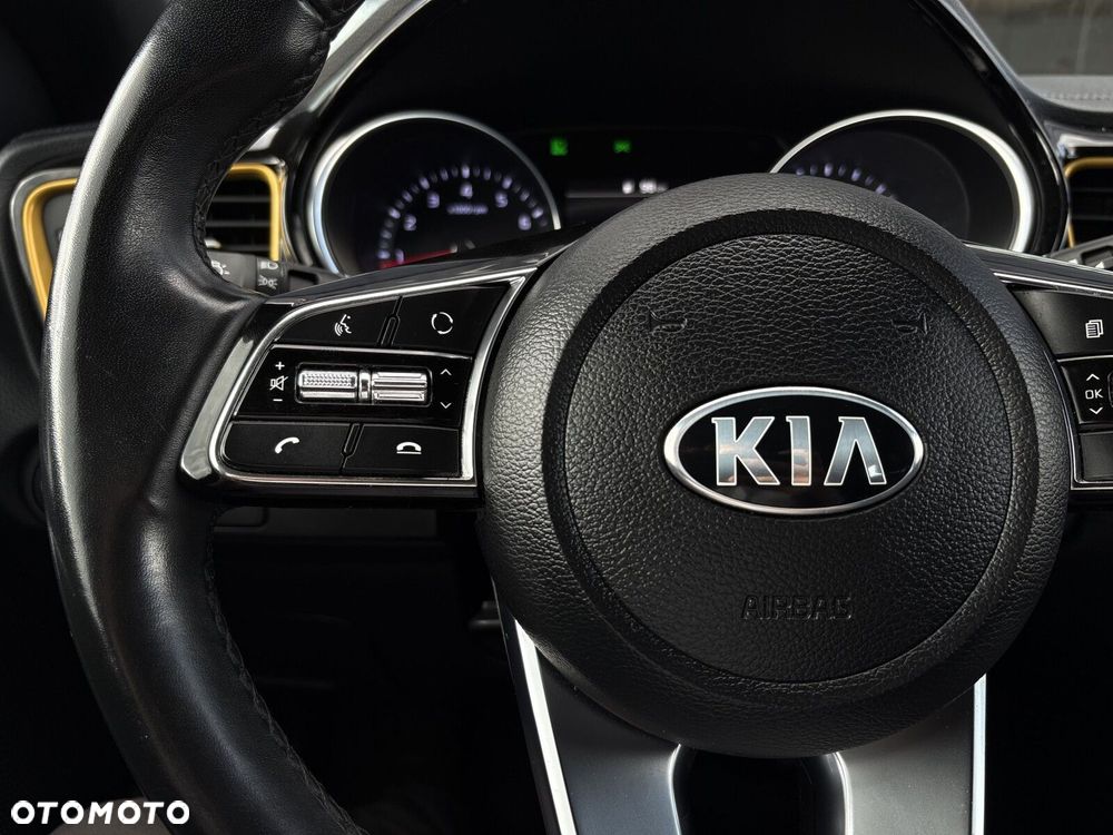 Kia XCeed - 22
