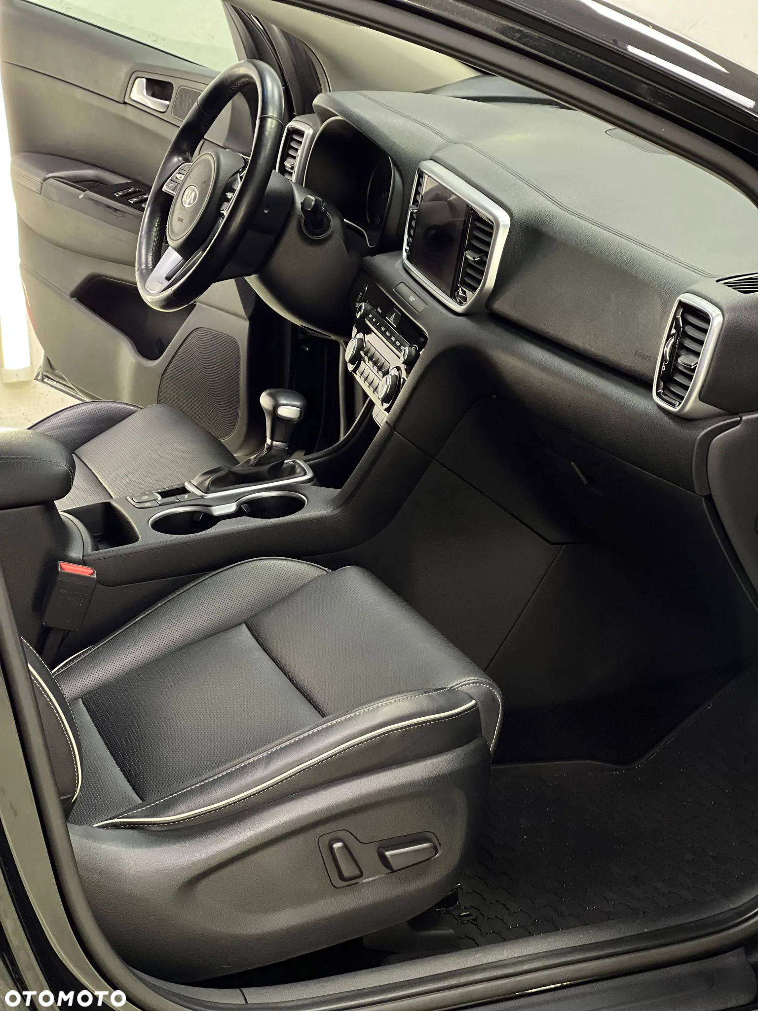 Kia Sportage 1.6 T-GDI Black Edition 4WD DCT - 17
