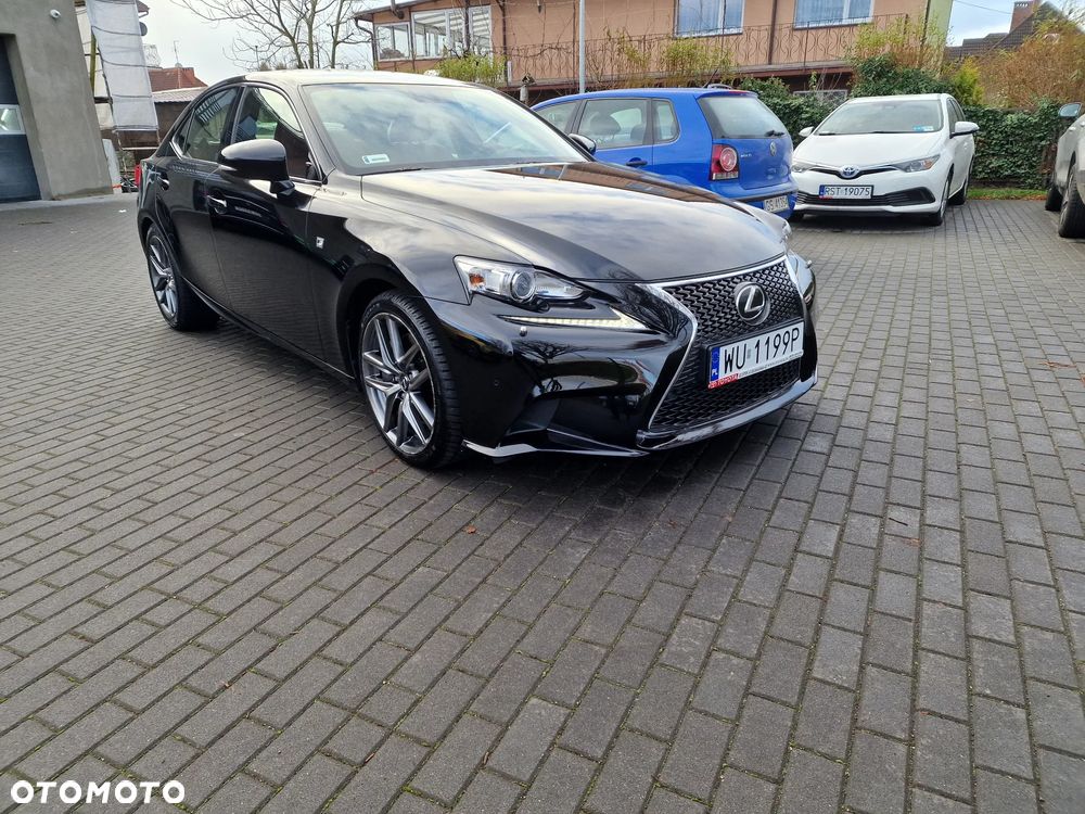 Lexus IS 200t F Impression - 2