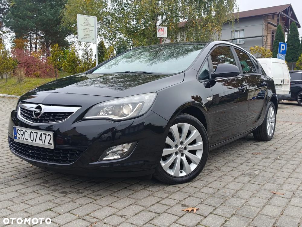 2011 Opel Astra 1.4 Turbo Edition Sport, photograph 1