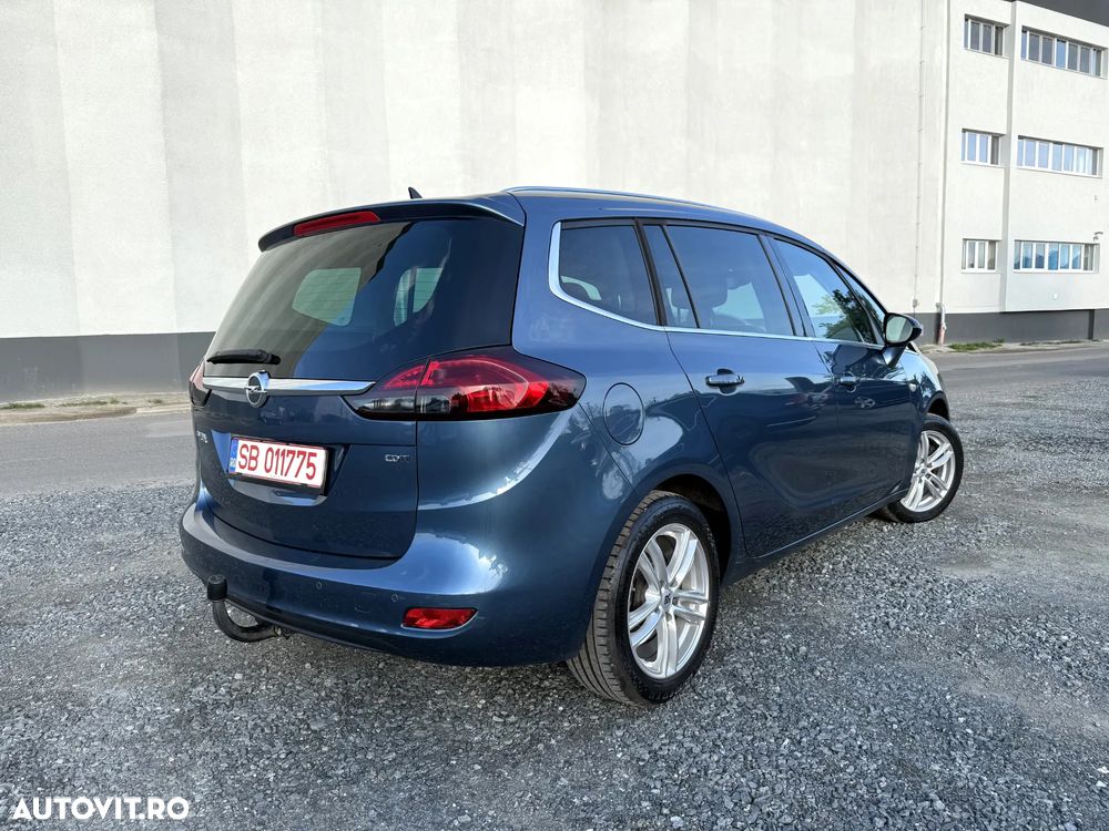 Opel Zafira 2.0 CDTI ECOTEC Cosmo - 19
