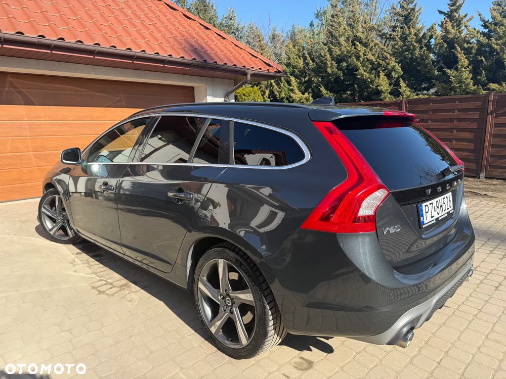 Volvo V60 D2 R-Design Summum - 6