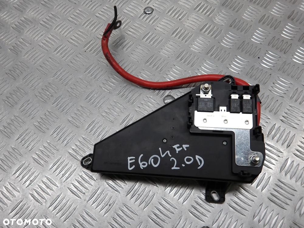BMW E60 LIFT 07-10 SKRZYNKA BEZPIECZNIKÓW 518956057 - 2