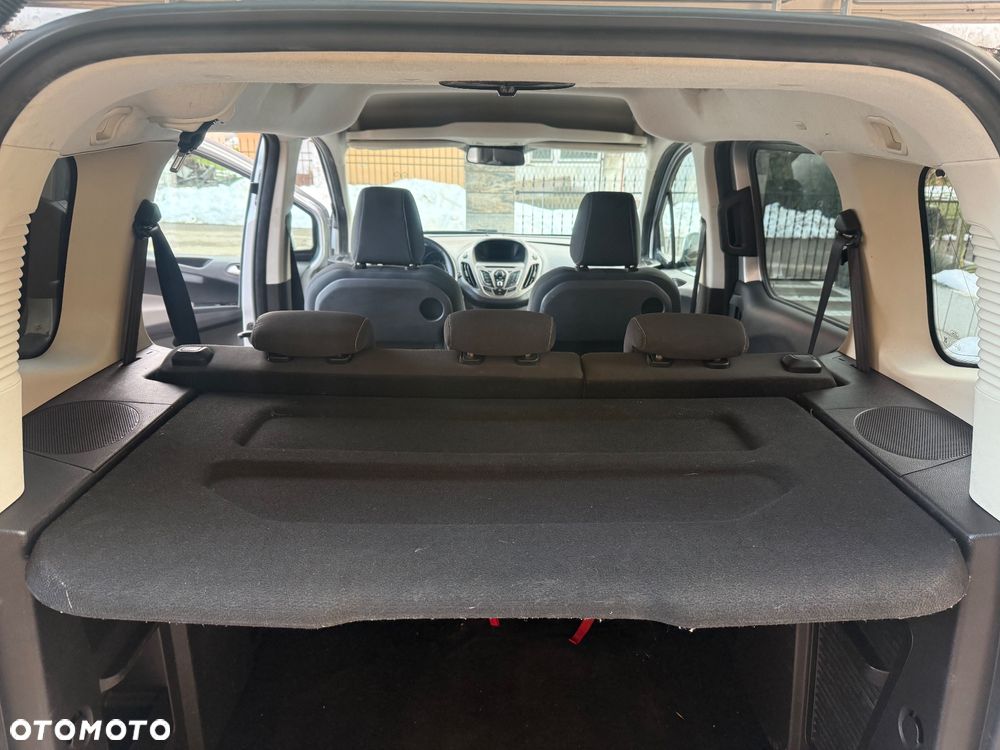 Ford Tourneo Courier 1.5 TDCi Titanium - 22