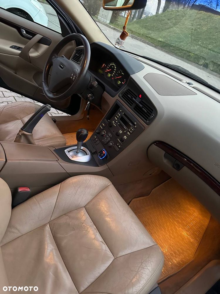 Volvo S60 2.4 - 20