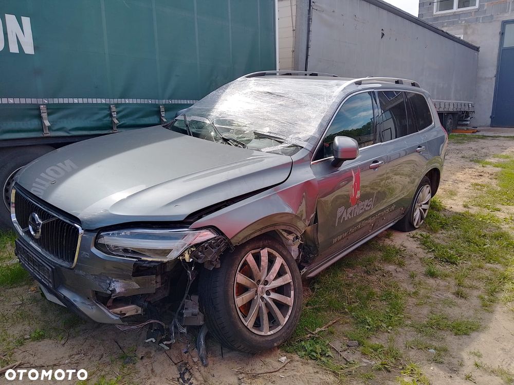 Volvo XC 90 D5 AWD Geartronic Momentum - 2