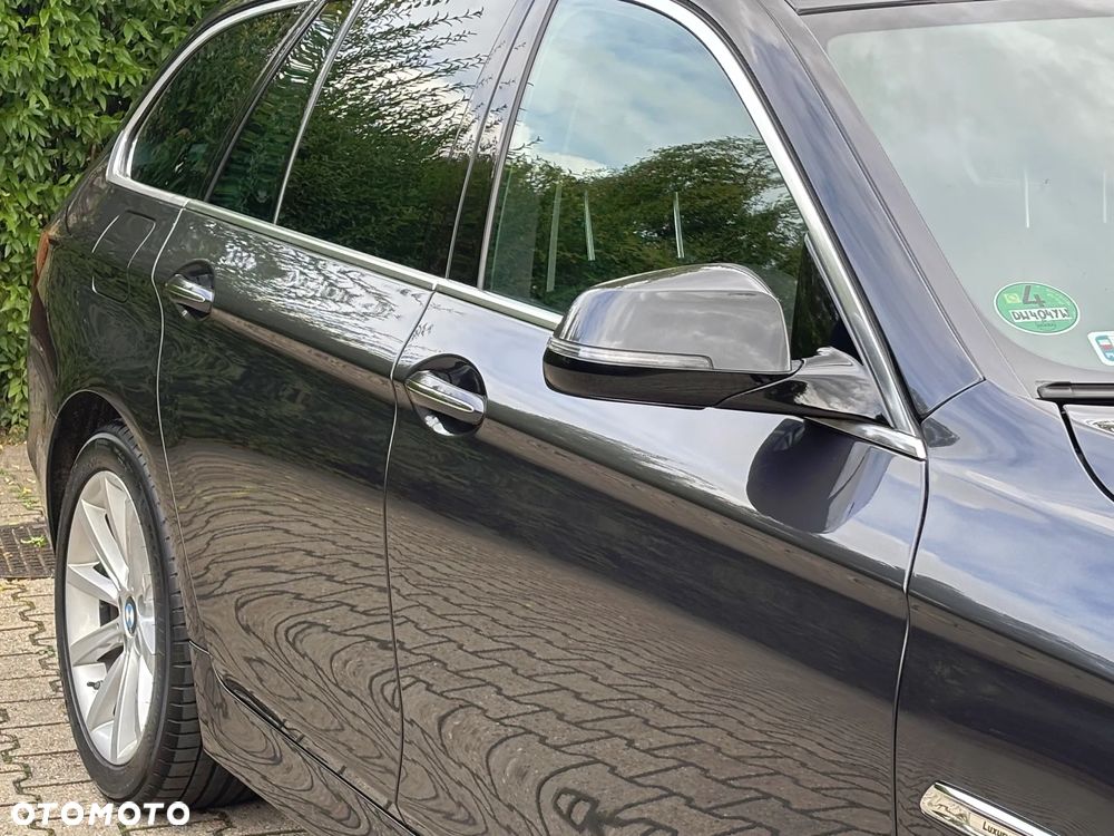 BMW Seria 5 525d xDrive Luxury Line - 6
