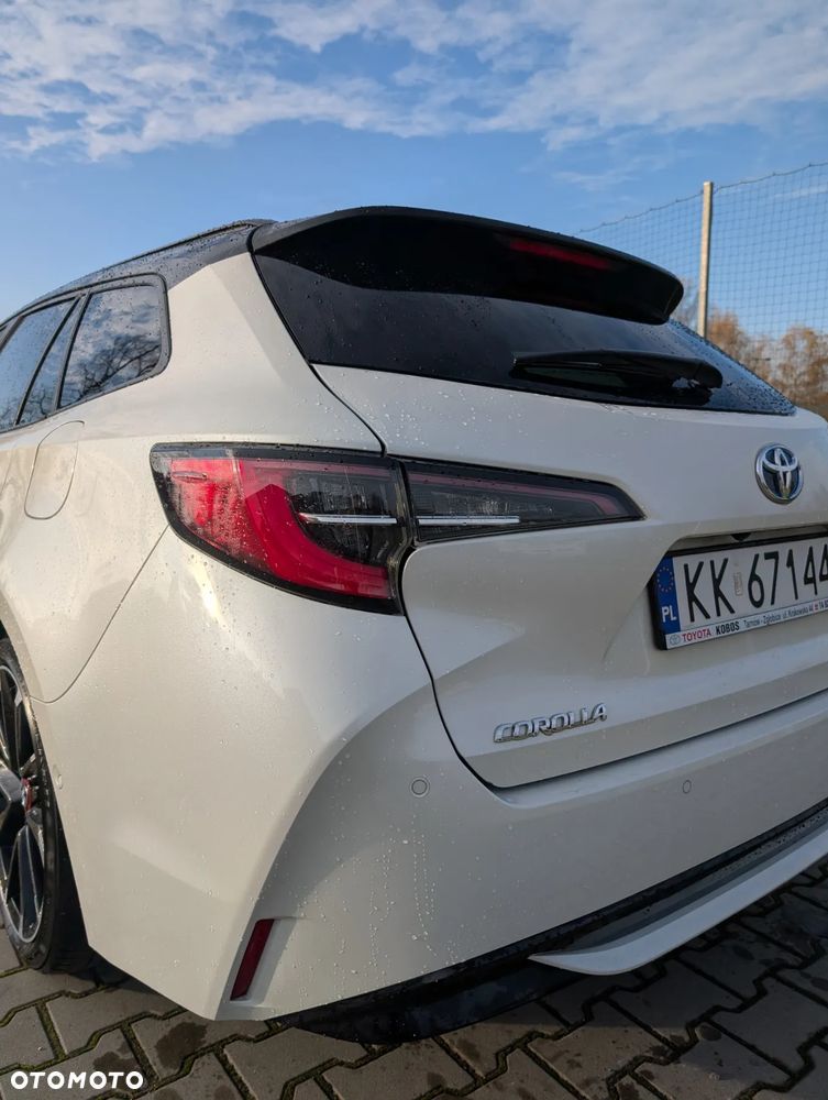 Toyota Corolla 2.0 Hybrid Executive - 9