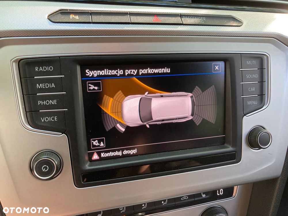 Volkswagen Passat 2.0 TDI BMT Comfortline - 11