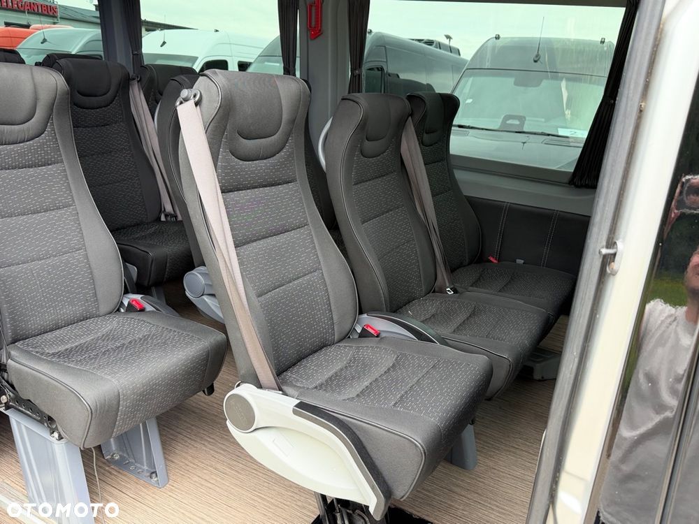 Mercedes-Benz Sprinter 516 - 13