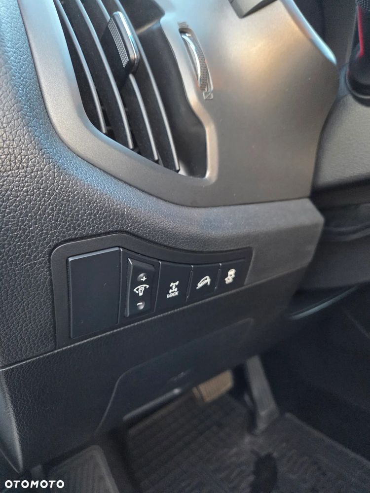 Kia Sportage - 32