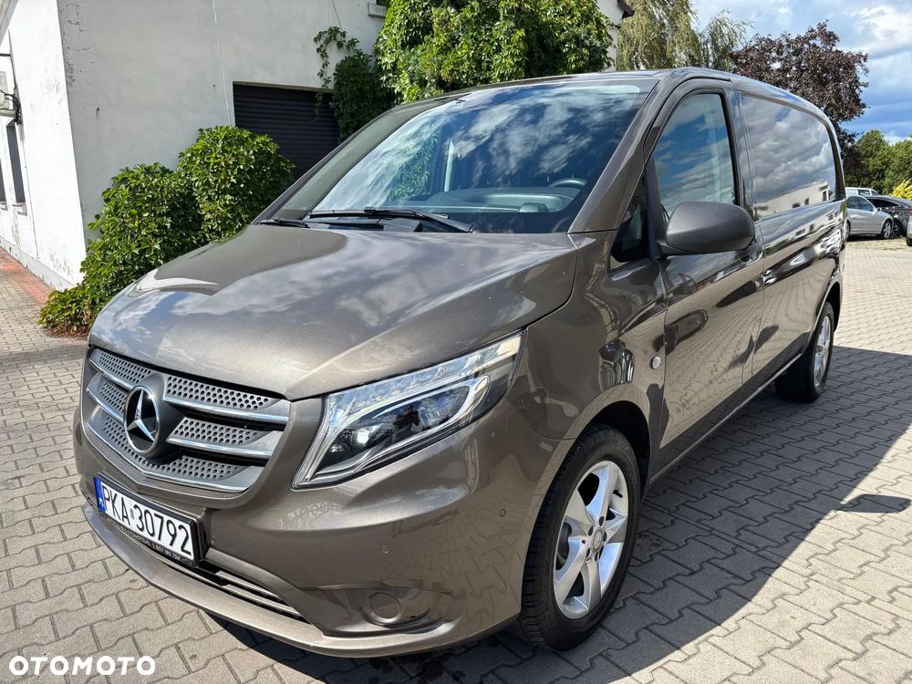 Mercedes-Benz VITO 447