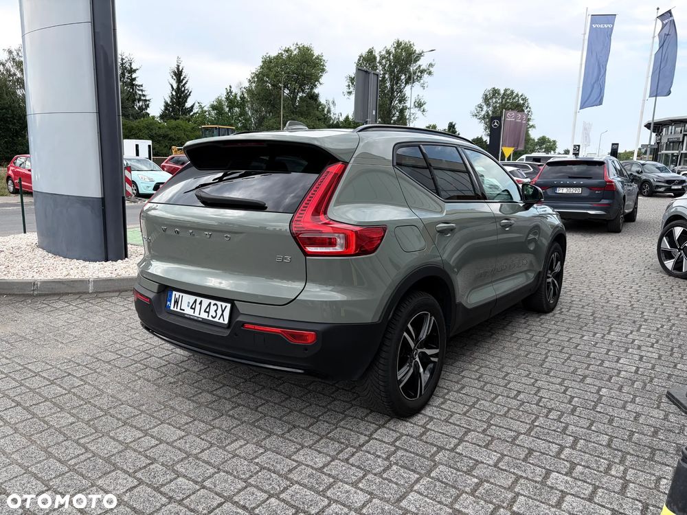 Volvo XC 40 B3 Plus Dark - 6