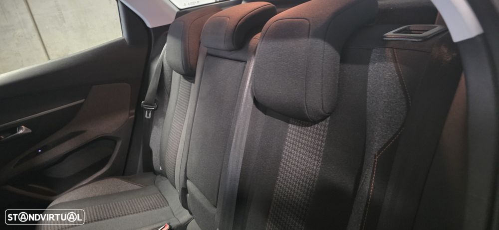 Peugeot 3008 1.2 PureTech Active Pack - 10