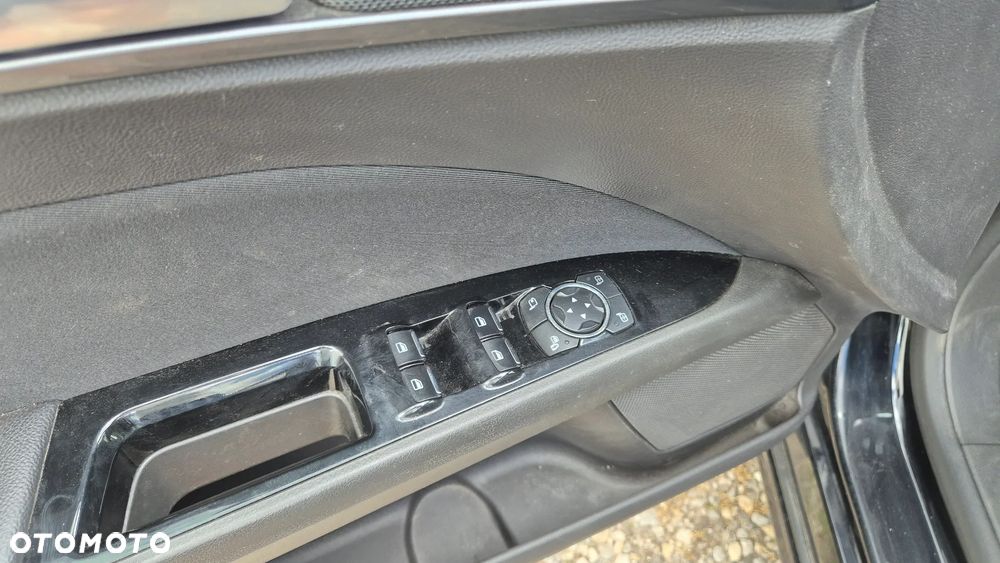 Ford Mondeo 2.0 EcoBlue Titanium - 13