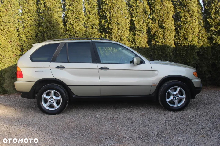 BMW X5 3.0 i - 8