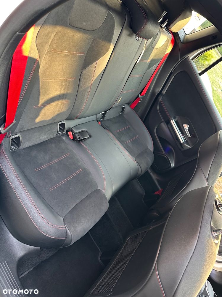 Mercedes-Benz GLA AMG 35 4Matic AMG Speedshift DCT 8G - 19