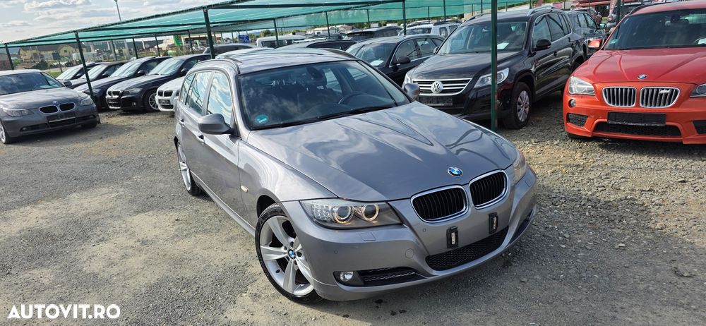 BMW Seria 3 320d DPF Touring Blue Performance - 11