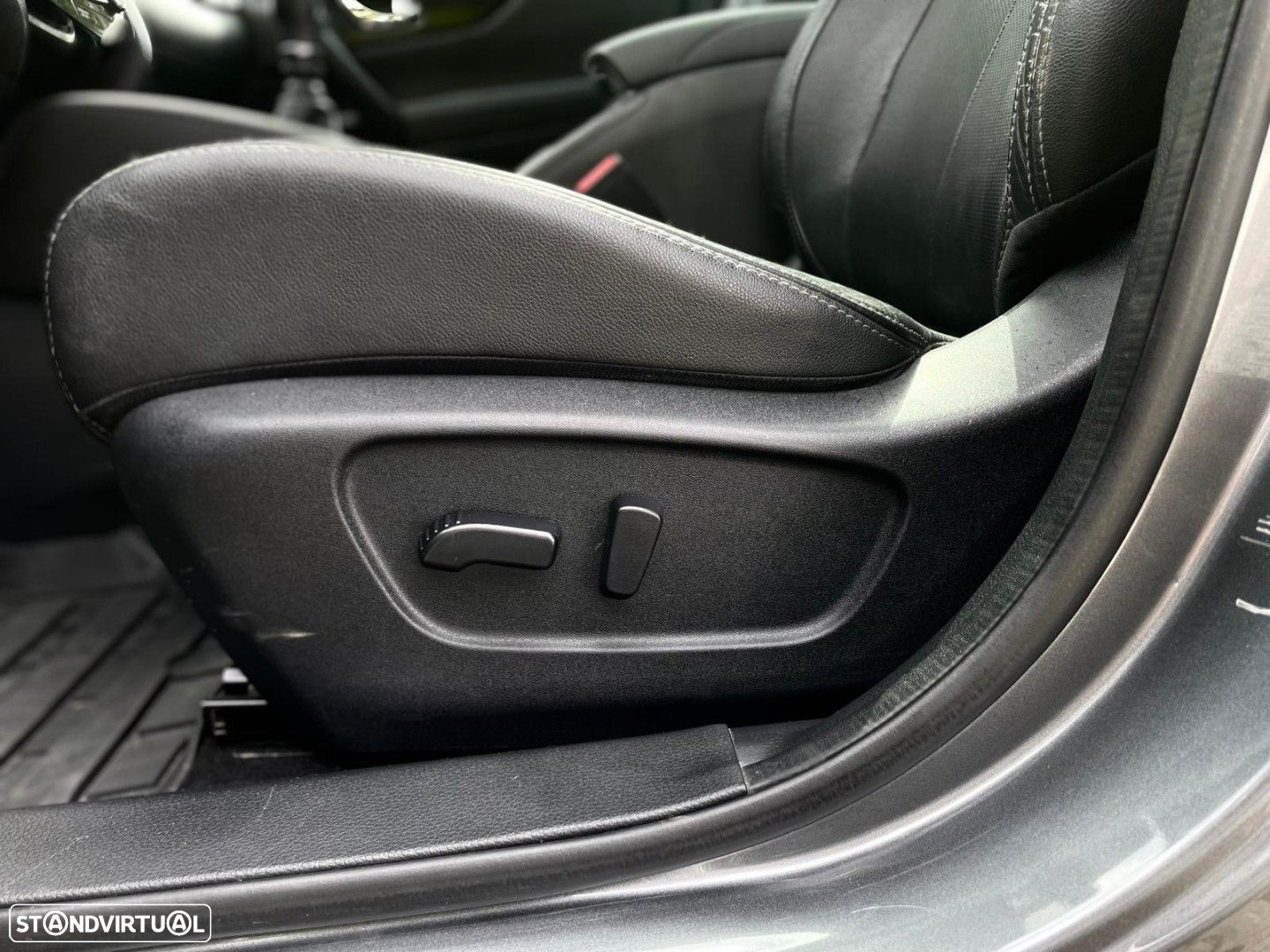 Nissan Qashqai 1.5 dCi N-Connecta Business - 8