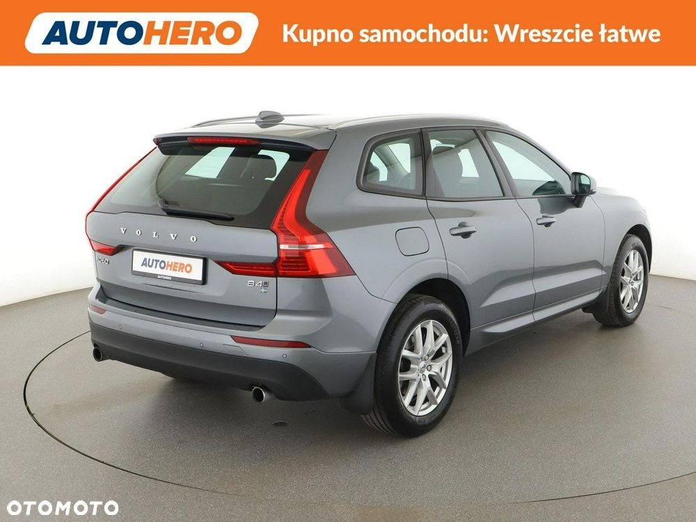 Volvo XC 60 B4 D AWD Momentum - 8