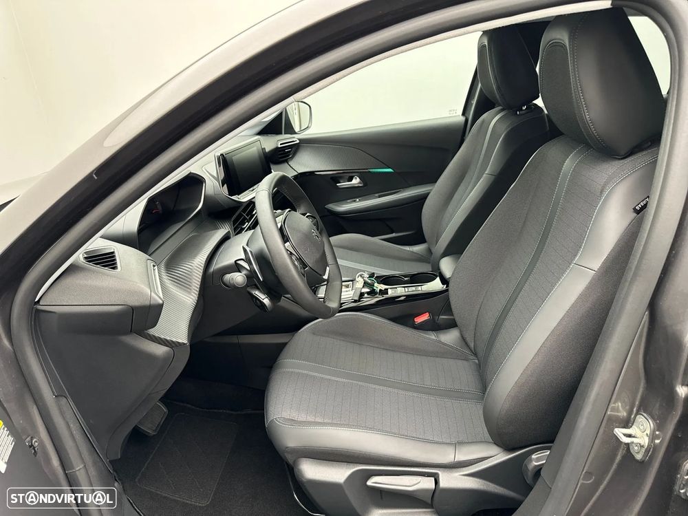 Peugeot 208 1.2 PureTech Allure EAT8 - 15