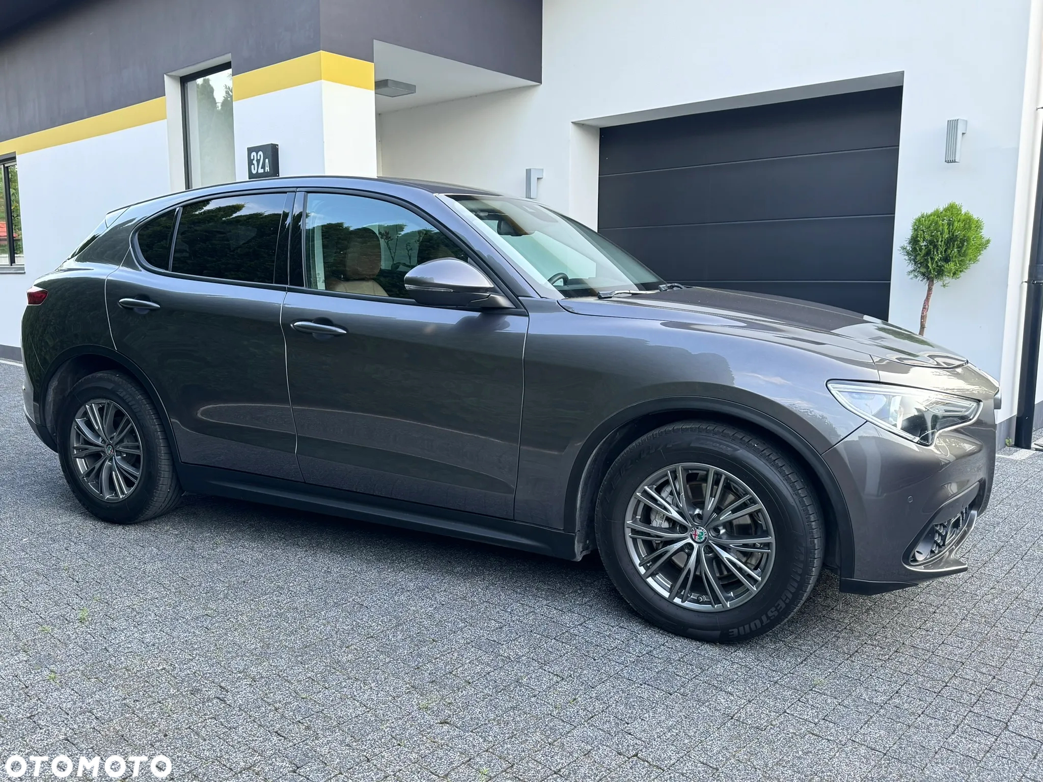 Alfa Romeo Stelvio - 8