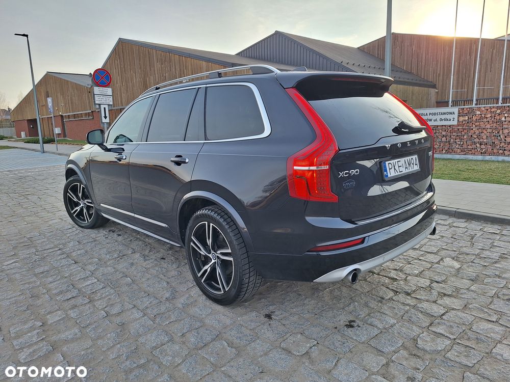 Volvo XC 90 T5 AWD Geartronic Momentum Pro - 1