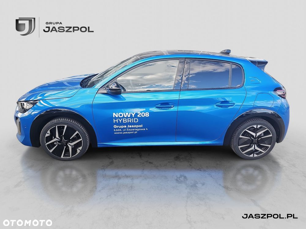 Peugeot 208 - 8