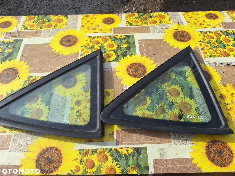 szyba karoseryjna  tylna kia ceed I lift kombi