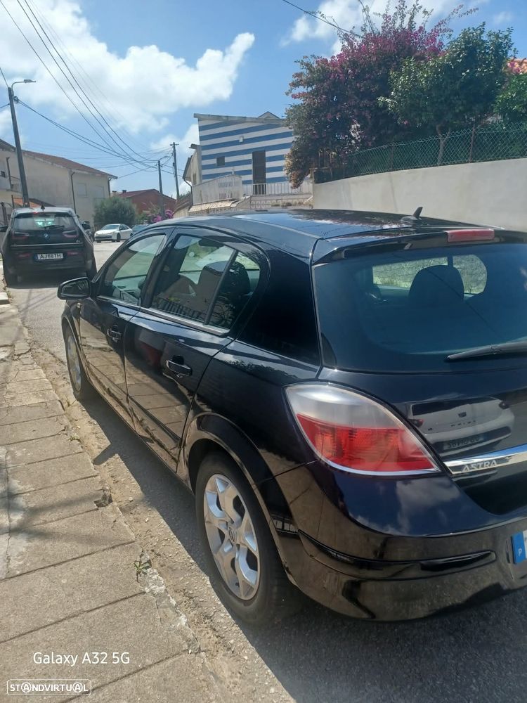 Opel Astra 1.9 CDTI Cosmo - 2