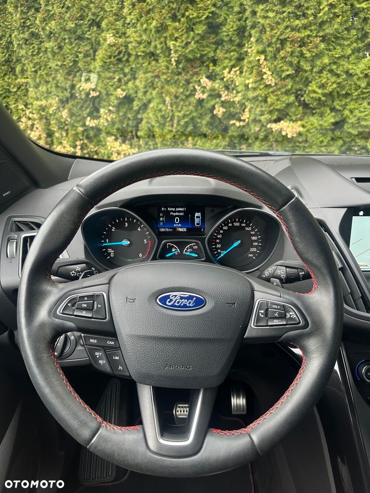 Ford Kuga 2.0 EcoBlue 4x4 ST-LINE - 17
