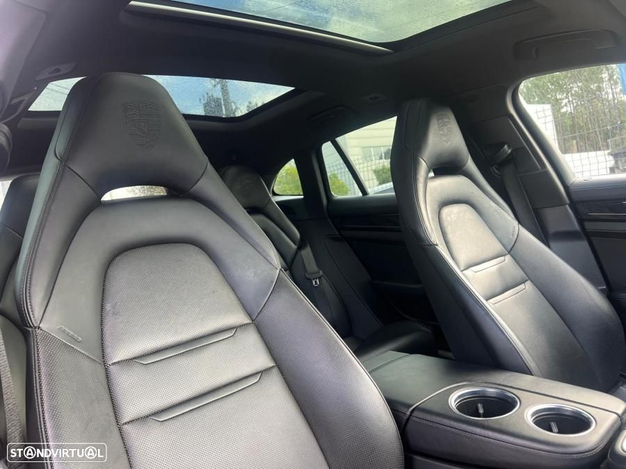 Porsche Panamera Sport Turismo 4 E-Hybrid - 8