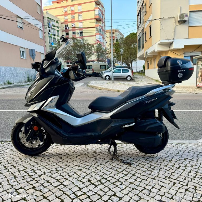 Sym Cruisym 125 - 28