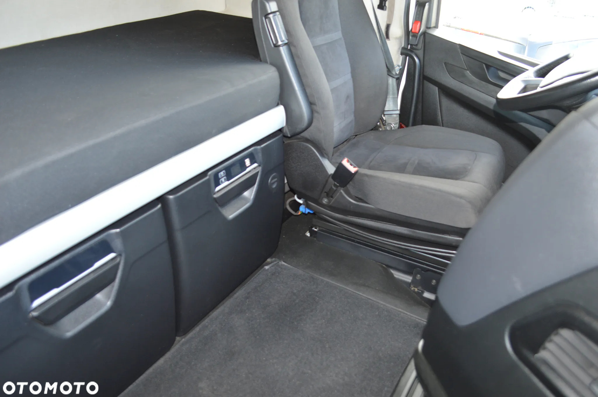 Iveco AS440 ST/P - 12