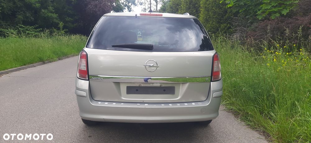 Opel Astra 1.6 Caravan - 8